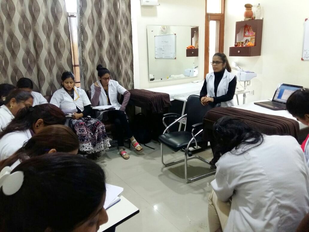 hair cutting training institute in jaipur